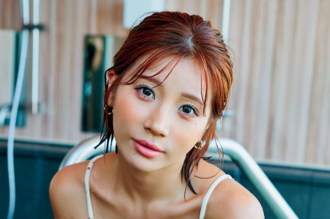 身長152cmのミニマムグラマー・葉月あや、グラビアデビュー10周年を