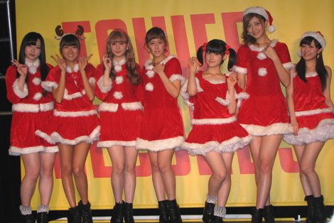 ここまで見せていいの？」Berryz工房、セクシー衣装の新曲に