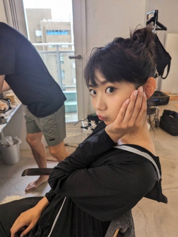 身長173cm・9頭身の軟体美ボディ・相沢菜々子、レースクイーン卒業記念
