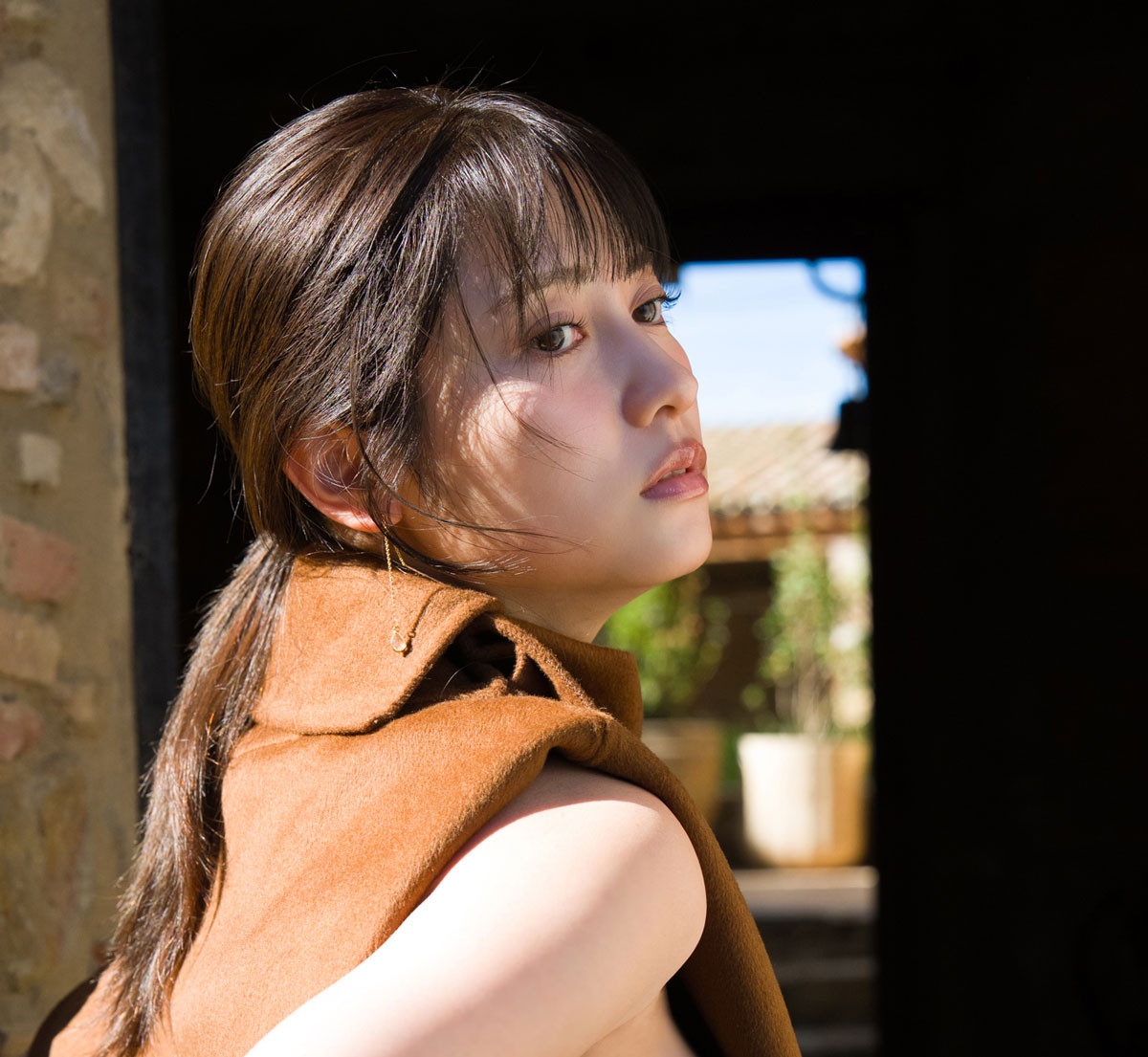 グラビア界を牽引する桃月なしこ、6年ぶりの2nd写真集タイトルが