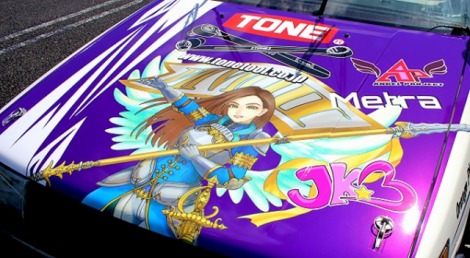 世界一美しいレーサー・塚本奈々美とマシン「トヨタAE86ジャンヌ