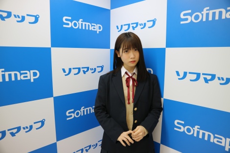 来栖りん　LOFTポップアップストア　限定チェキ 制コレ18GP・来栖りん、ヤンジャン発売記念サイン・チェキ会にファン