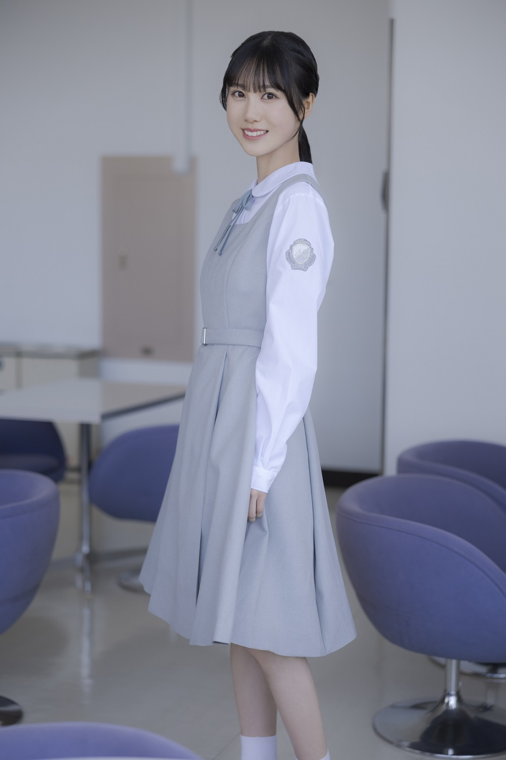 直筆サイン入り 日向坂46 鶴崎仁香 五期生お披露目制服 おもてなし会 生写真 日向坂46 直筆サイン入り生写真 5期生お披露目制服 鶴崎仁香