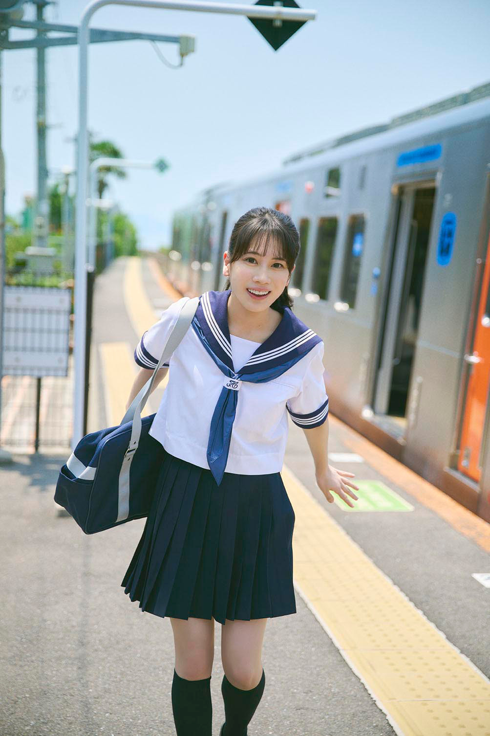 ラブカ　村野さやか役　野中ここなさん pe＋　peセット FomSMcuaYAEaBq-.jpg