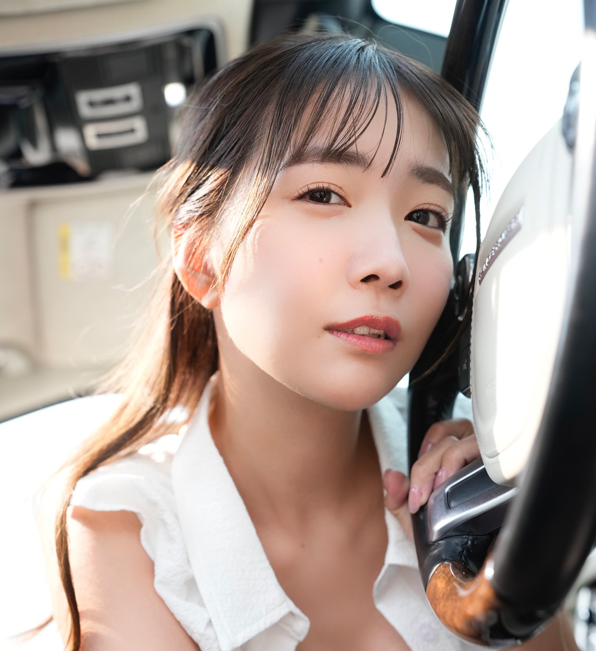2i2・天羽希純、多彩なアミューズメント施設で美ボディ公開 「漫画の