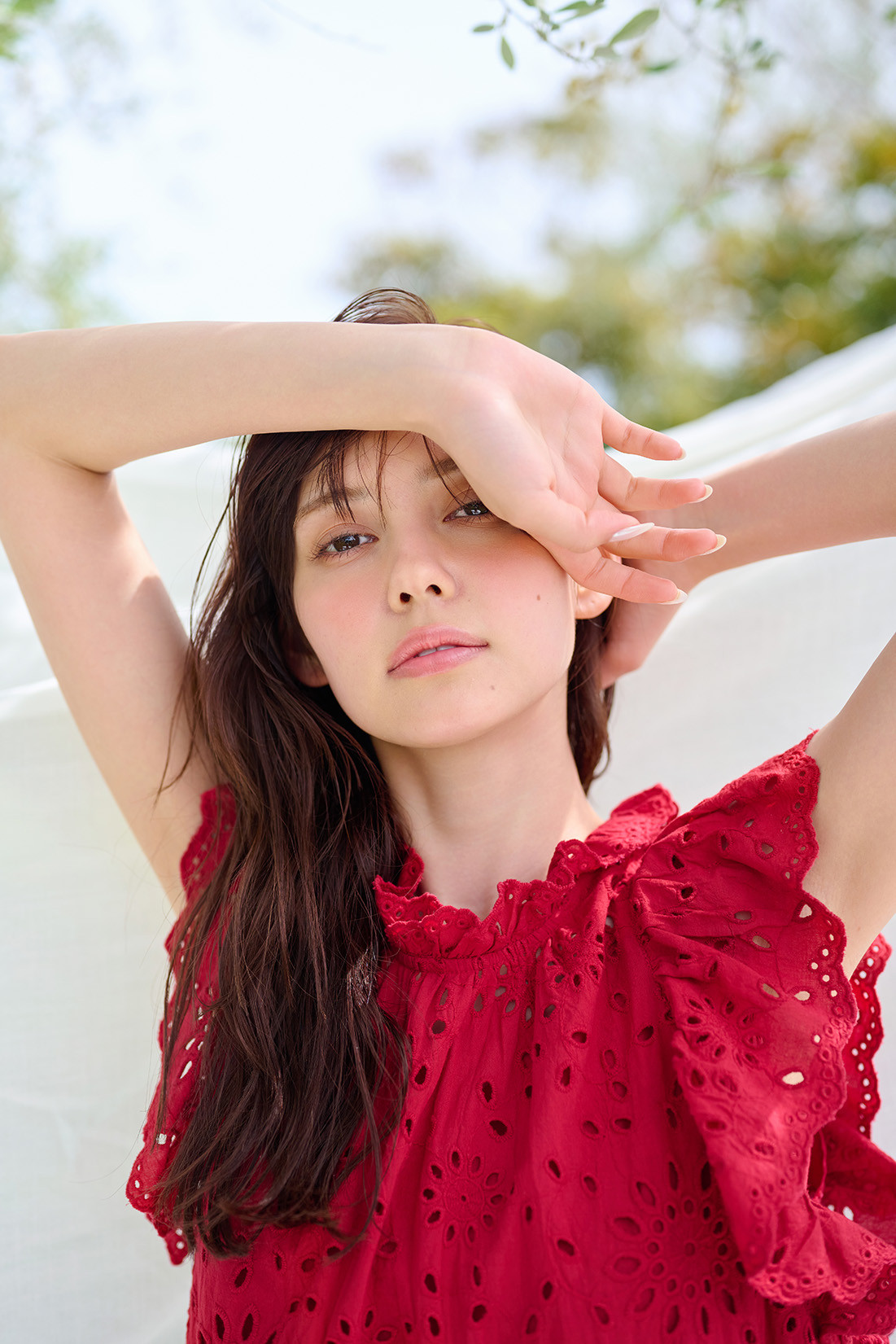 戦隊ヒロイン・村上愛花、計算された肌見せで大人の甘さを表現